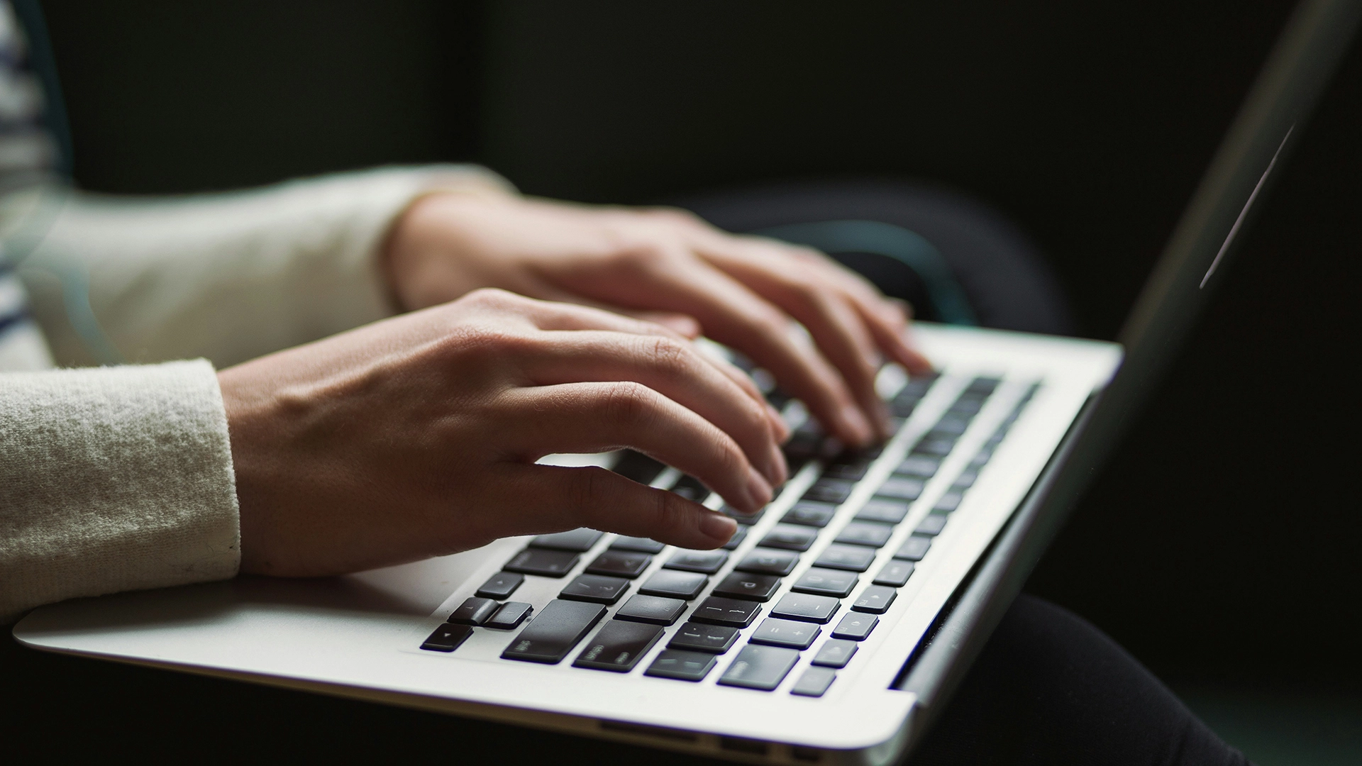 Platforma za pisanje NanoWriMo se zatvara uslijed kontroverzi oko AI i moderiranja sadržaja